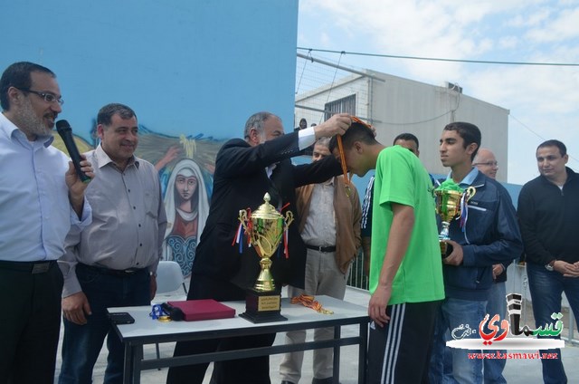 فيديو: الثانوية الشاملة واختتام الدوري الرياضي لكرة القدم المصغرة على اسم الشهيد صهيب فريج 